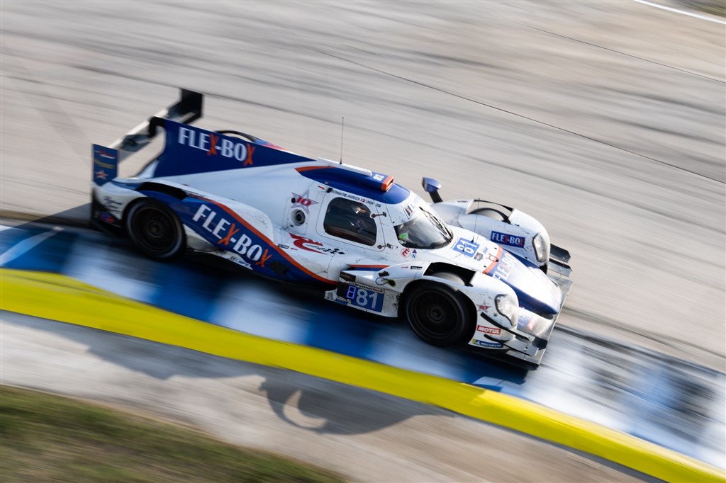 Syvendeplads efter 12 actionfyldte timer på Sebring
(Foto: Jakobsen Motorsport)